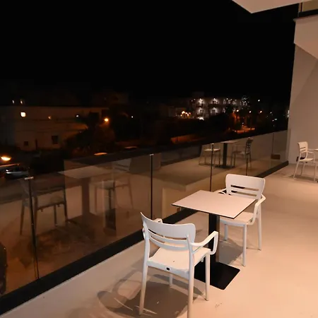 Agimi 4*