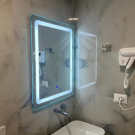 Agimi Hotel 4*